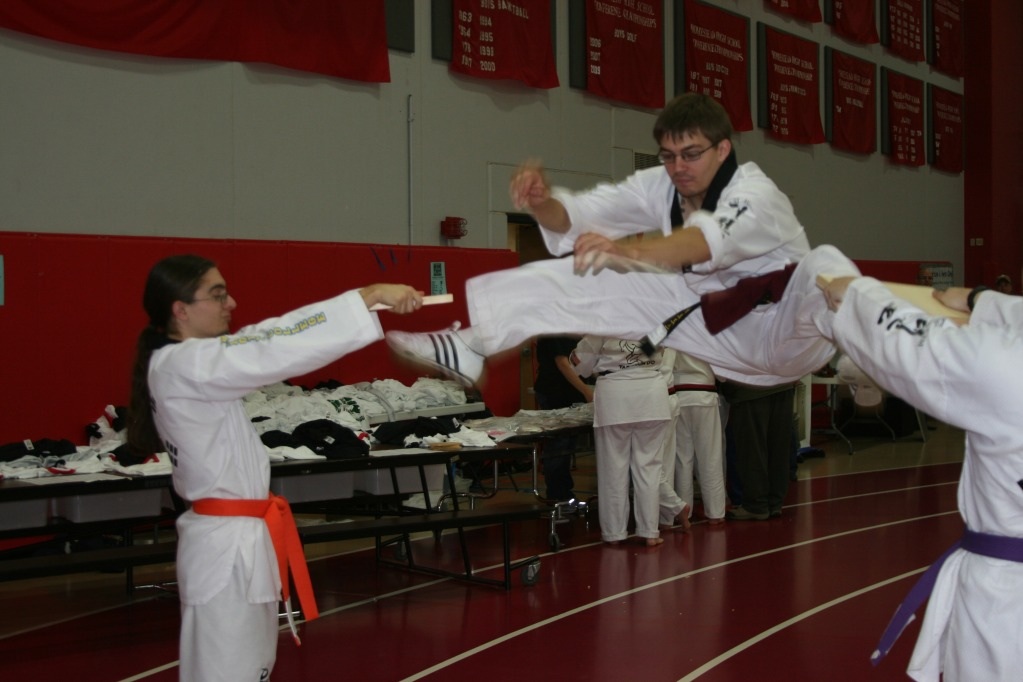 Table Mma martialarts – The Round Table